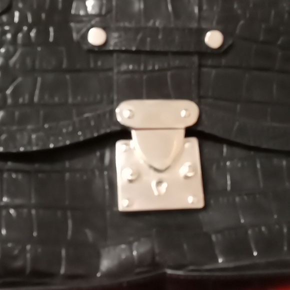 Italian crafted all leather Nordstrom handbag with silver hardware. - Picture 2 of 4